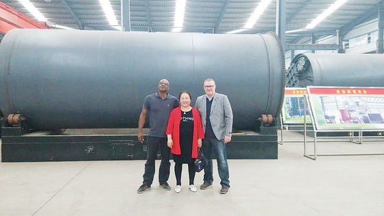 300 Square Meters Area Needed for Waste Tire and Plastic to Fuel Oil Pyrolysis Machine